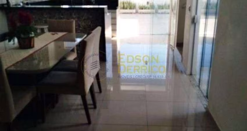 Sobrado com 5 dormitórios à venda, 198 m² por R$ 840.000 - Condomínio Residencial Laguna - Pindamonhangaba/SP