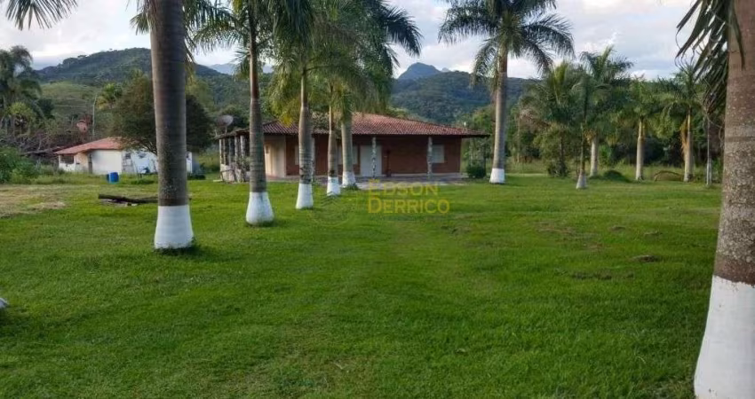 Sítio à venda, 10000 m² por R$ 1.060.000,00 - Graminha - Pindamonhangaba/SP