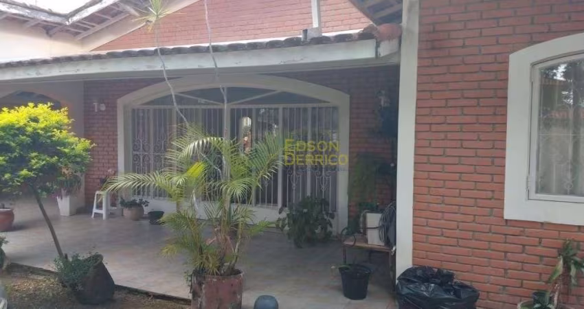 Casa à venda, 236 m² por R$ 699.000,00 - Jardim Residencial Doutor Lessa - Pindamonhangaba/SP