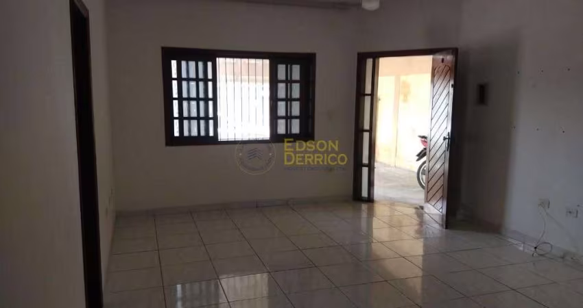 Sobrado com 2 dormitórios à venda, 219 m² por R$ 490.000 - Bela Vista - Pindamonhangaba/SP