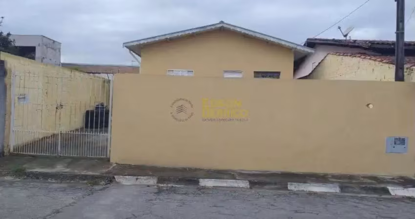 Casa com 2 dormitórios à venda, 90 m² por R$ 235.000,00 - Conjunto Residencial Araretama - Pindamonhangaba/SP