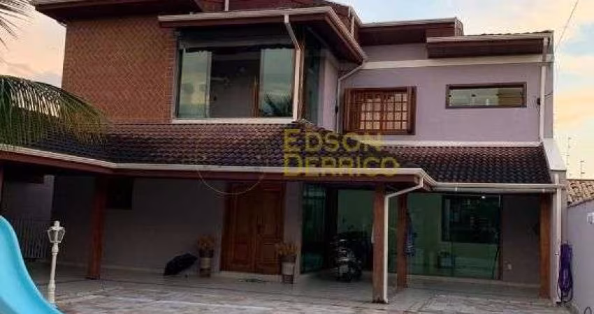 Sobrado com 4 quartos à Venda, Jardim Residencial Doutor Lessa - Pindamonhangaba