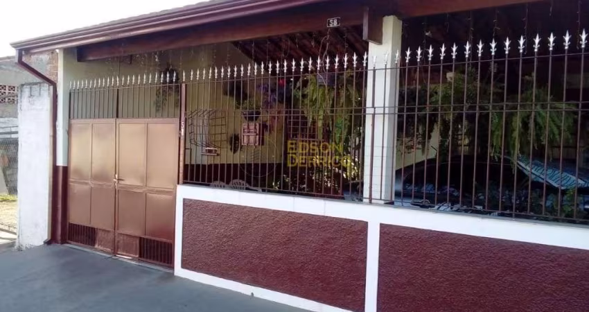 Casa com 6 dormitórios à venda, 247 m² por R$ 550.000,00 - Parque São Domingos - Pindamonhangaba/SP