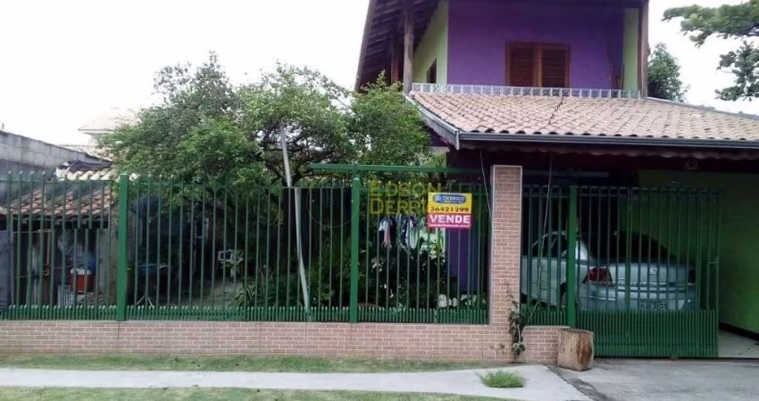 Sobrado residencial à venda, Mantiqueira, Pindamonhangaba.