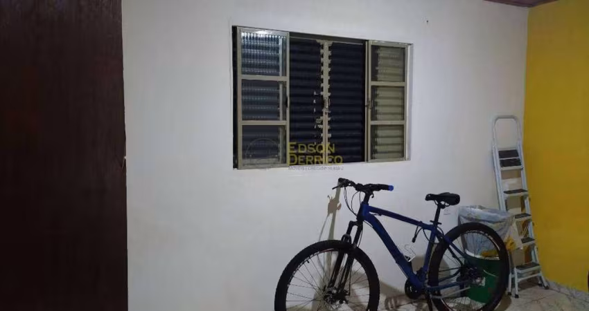 Casa com 4 dormitórios à venda, 190 m² por R$ 450.000 - Cidade Nova - Pindamonhangaba/SP