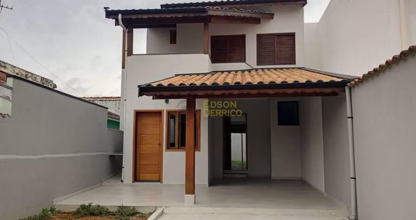 Sobrado com 3 quartos, Centro - Pindamonhangaba