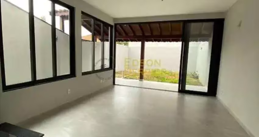 Casa com 3 quartos à venda no Centro, Pindamonhangaba 