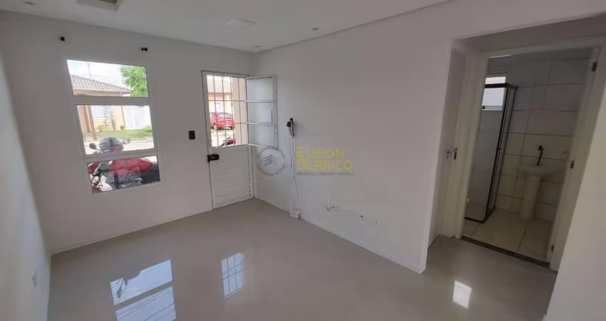 Casa em Condomínio com 2 quartos à Venda, Vila São Benedito - Pindamonhangaba