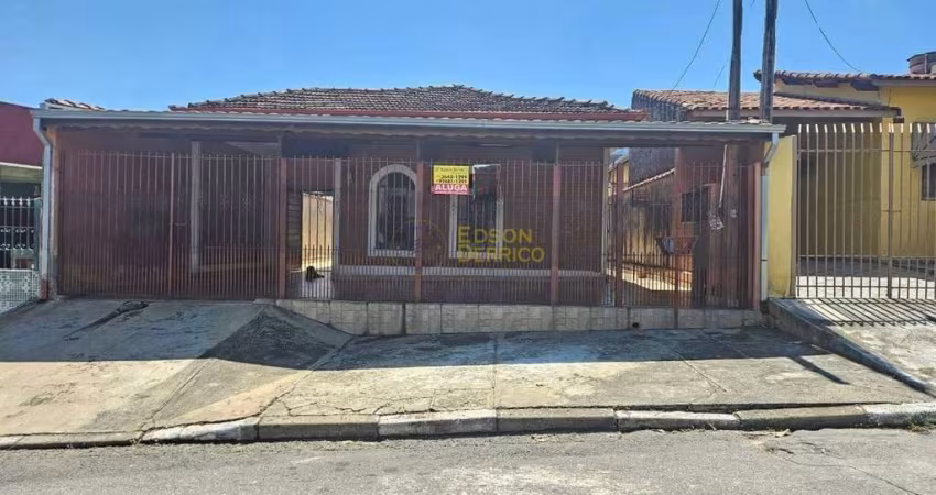 Casa com 3 quartos, Residencial e Comercial Cidade Jardim - Pindamonhangaba