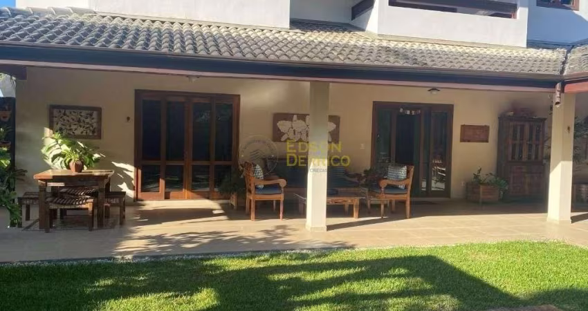 Sobrado em Condomínio com 4 quartos à Venda, Colonial Village I - Pindamonhangaba