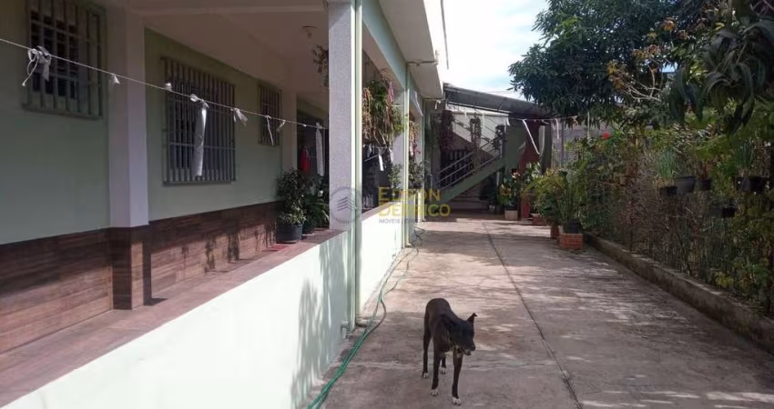 Sobrado com 2 quartos, Residencial e Comercial Portal dos Eucaliptos - Pindamonhangaba