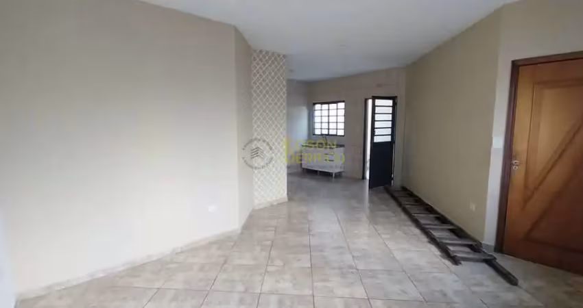 Casa com 3 quartos, Mombaça - Pindamonhangaba