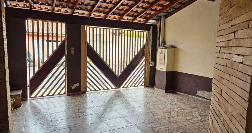 Casa á venda com 2 quartos, vila rica - pindamonhangaba