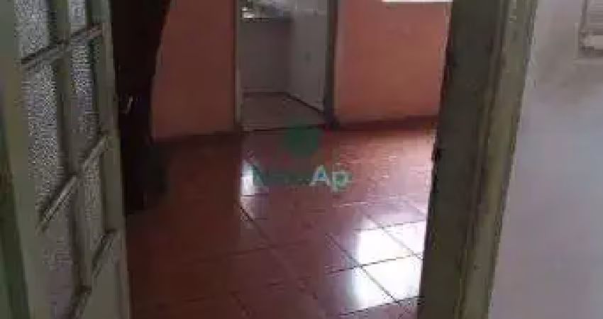 Pompéia – sobrado residencial/comercial de 120m² com 3 dormitórios, 2 banheiros e 1 vaga de garagem