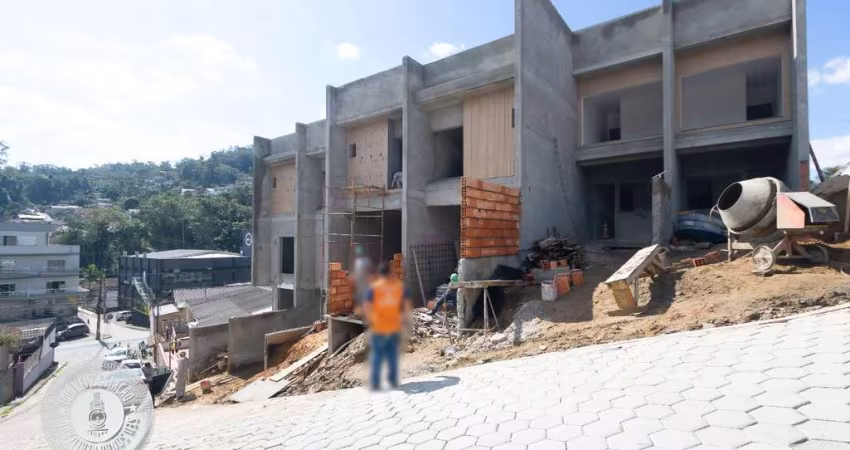 Casa com 3 quartos à venda em Água Verde, Blumenau 