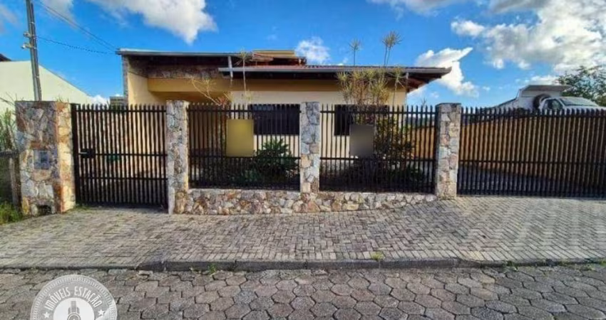 Casa com 3 quartos à venda em Água Verde, Blumenau 