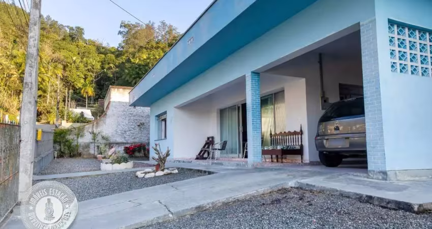 Casa com 3 quartos à venda no Velha, Blumenau 