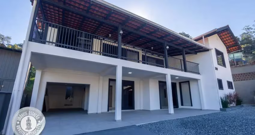 Casa com 5 quartos à venda em Água Verde, Blumenau 