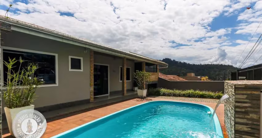 Casa com 3 quartos à venda no Velha Central, Blumenau 