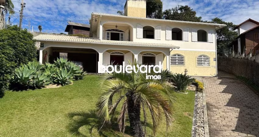 Casa de 4 Dormitórios | 1 Suíte | Praia Comprida | São José