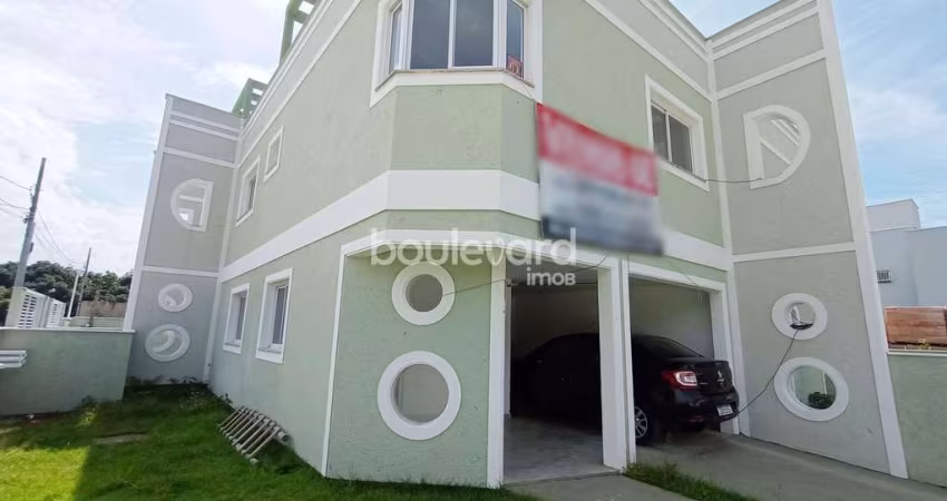 Sobrado de 3 Dormitórios | 1 Suíte | Aririú