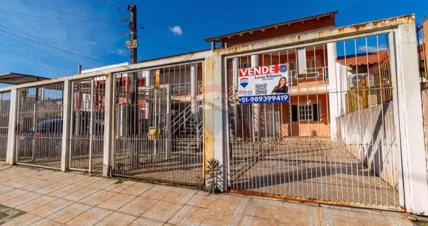 Apartamento 119m² térreo com pátio frente e fundos com churrasqueira.