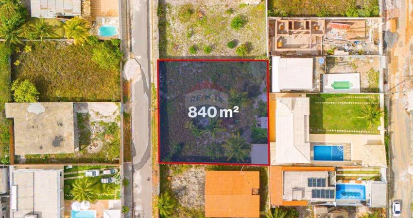 Terreno nascente de 840 m² a venda, na Barra do Jacuípe, excelente opção para investimento.