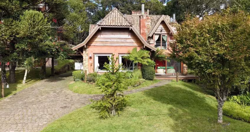 Casa à venda na Rua Chamonix, Lagos do Bosque, Gramado