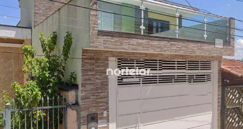 Lindo sobrado a venda na Monjolo....
