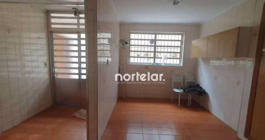 Sobrado com 3 dormitórios à venda, 124 m² por R$ 900.000,00 - Jardim das Laranjeiras - São Paulo/SP