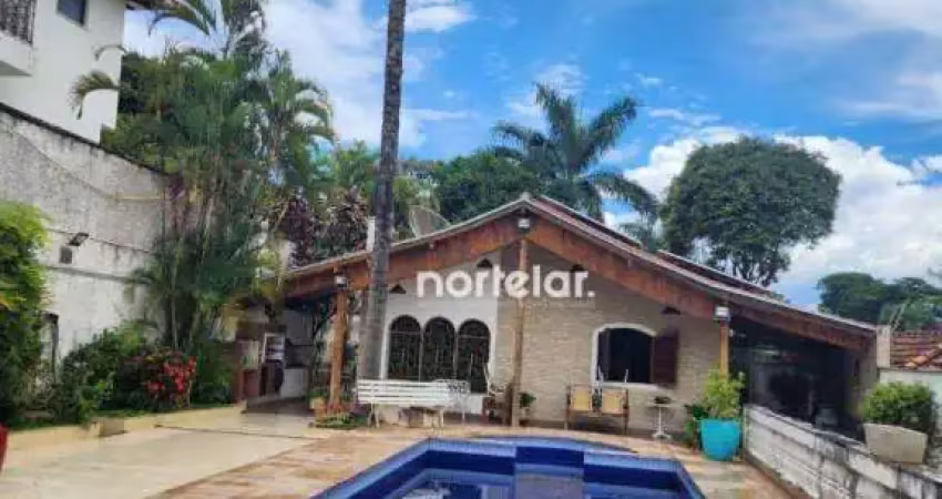 Casa com 4 dormitórios à venda, 350 m² por R$ 1.600.000,00 - Tremembé - São Paulo/SP
