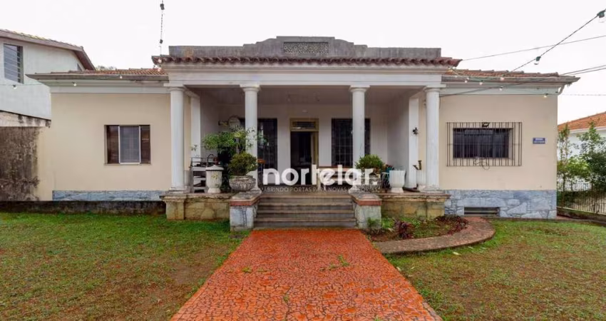 Sobrado com 6 quartos e 4 banheiros à venda, 485 m²