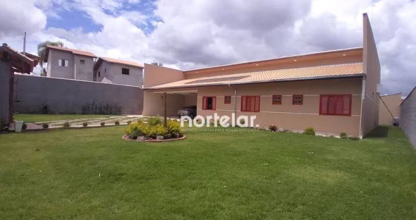 Chácara em Jarinu/SP, com 5 suítes,7 banheiros, 10 vagas, área total 2.450,00 m², área construída 500,00 m²