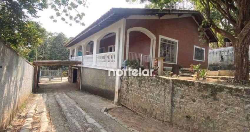 Casa com 3 dormitórios à venda, 264 m² por R$ 940.000,00 - Sítio do Francês - Ribeirão Pires/SP