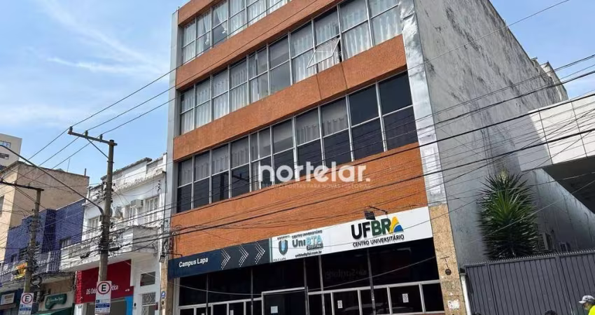Prédio comercial próxima a Rua Doze de Outubro Lapa.