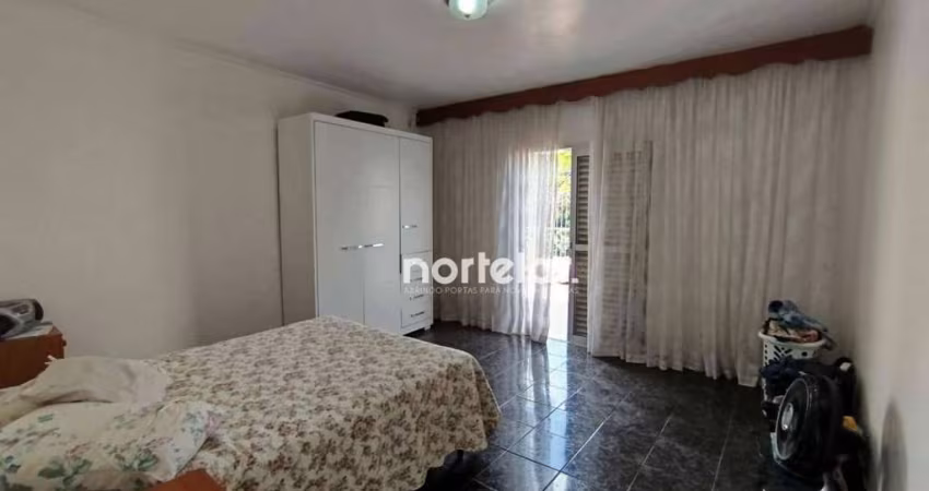 Sobrado com 3 dormitórios à venda, 196 m² por R$ 800.000,00 - Parque Maria Domitila - São Paulo/SP