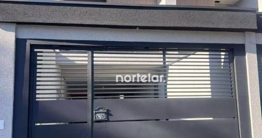 Mais um lançamento exclusivo Sobrado novo 3 dormitórios   Sobrado com um arquitetura bem diferenciado trazendo elegância e conforto para você e sua fa