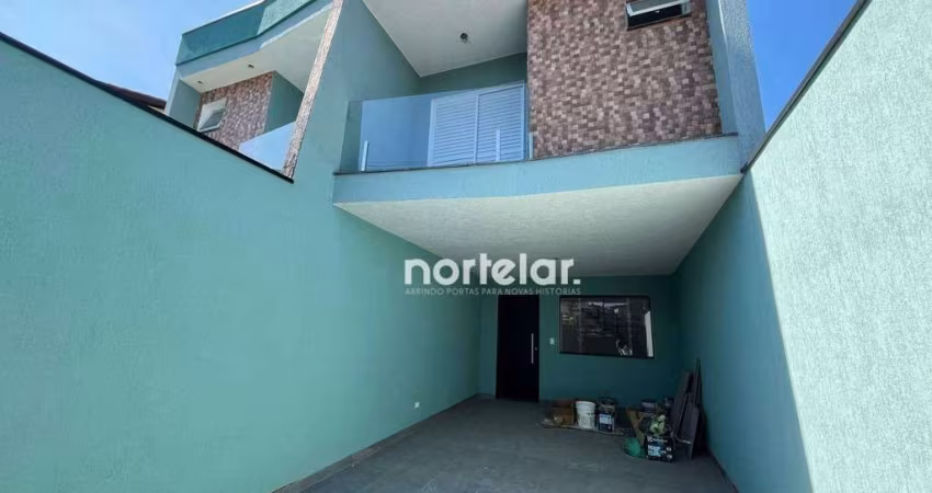 Lançamento Imperdível na Freguesia do Ó!  Se você busca conforto, modernidade e ótima localização, este sobrado novo é perfeito para você!  ? Diferen