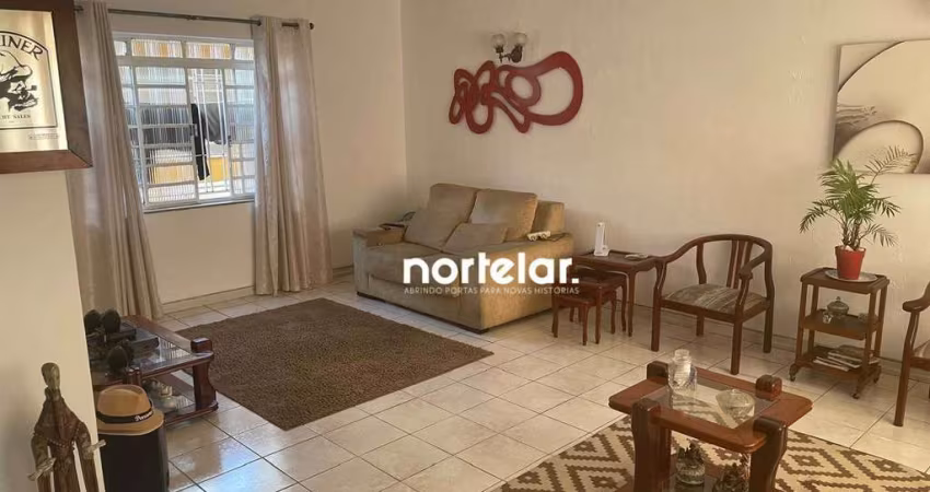 Sobrado com 3 dormitórios para alugar, 180 m² por R$ 8.400,00/mês - Vila Anglo Brasileira - São Paulo/SP