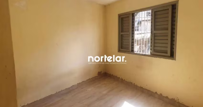 Casa com 1 dormitório para alugar por R$ 1.000,00/mês - Parque São Luís - São Paulo/SP