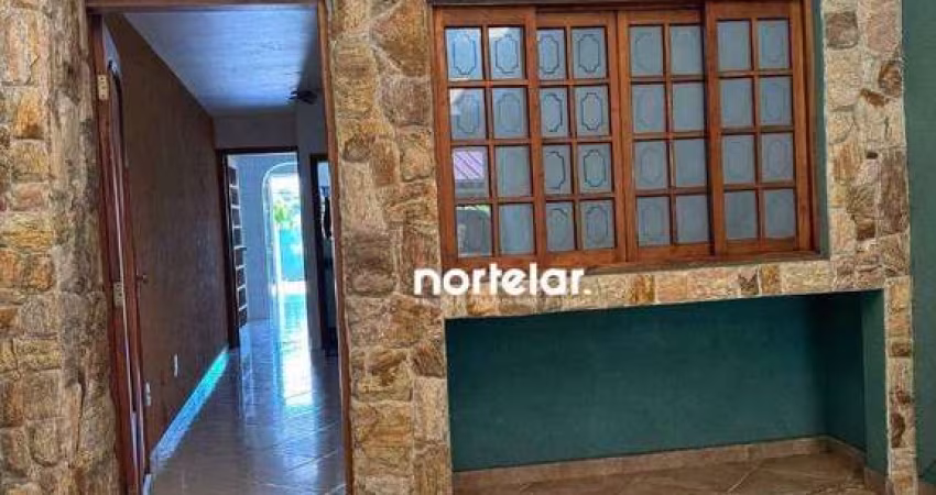 Sobrado com 2 dormitórios à venda, 94 m² por R$ 460.000,00 - Conjunto Residencial Vista Verde - São Paulo/SP