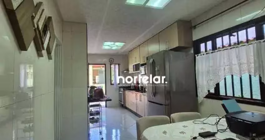 casa a venda na vila 3 dormitorio 2 banheiro 2 vaga de garagem