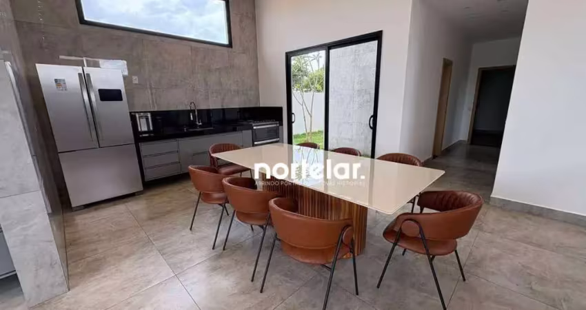 Casa nova semi mobiliada com 3 quartos , sendo 2 suítes, 4 banheiros, area Gourmet e Segurança 24H