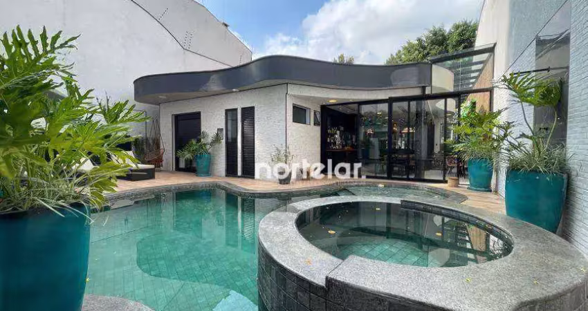 Casa com 3 quartos para alugar na Rua Engenheiro Jaime Rocha Pereira, City América, São Paulo