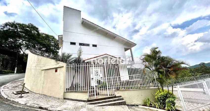 Sobrado com 4 dormitórios à venda, 570 m² por R$ 2.700.000,00 - Tremembé - São Paulo/SP