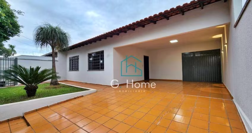 Casa com 3 dormitórios para alugar, 193 m² por R$ 3.600,00/mês - San Fernando - Londrina/PR