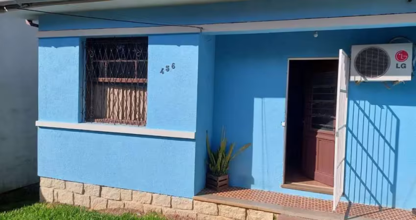 Casa com 2 quartos à venda na Rua Antônio Ribeiro, 456, Santo Antônio, Porto Alegre