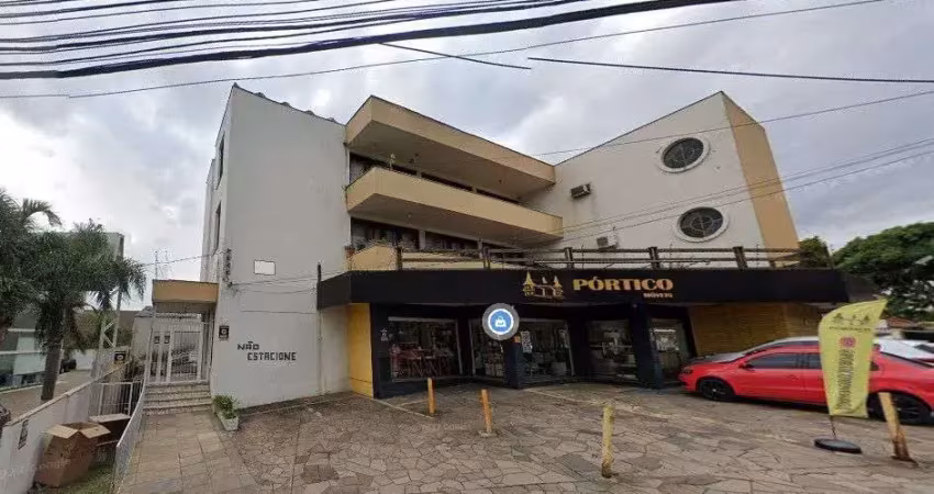 -edificio com 2 aptos.com 250m2 cada (um por andar)