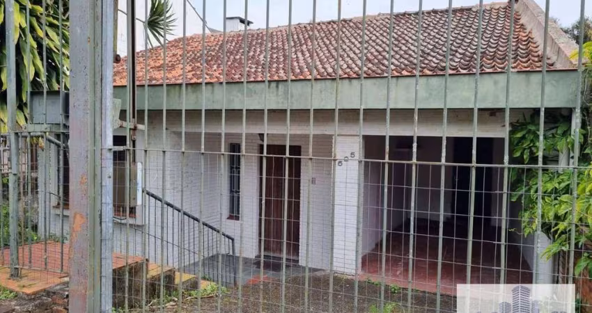 Casa com 3 dormitórios à venda, 170 m² no Bairro Teresópolis - Porto Alegre/RS