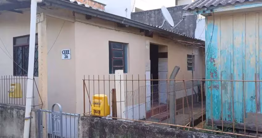 Terreno em servidão a 30 metros da avenida cavalhada com escritura